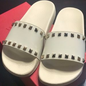 VALENTINO GARAVANI Rockstud Slide Sandal